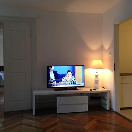 Apartment Sand Beach * 奥帕提亚